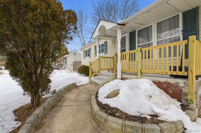 717 Doane Avenue, Bellport, NY 11713