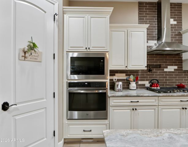 18454 E ROSEWOOD Drive, Queen Creek, AZ 85142