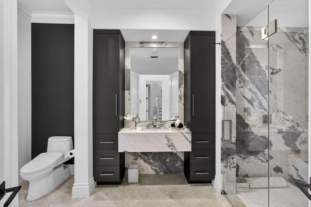 213 Via Palacio, Palm Beach Gardens, FL 33418