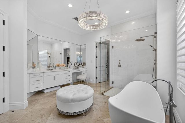 213 Via Palacio, Palm Beach Gardens, FL 33418