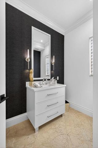 213 Via Palacio, Palm Beach Gardens, FL 33418