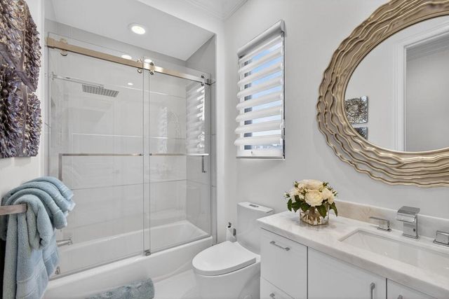 213 Via Palacio, Palm Beach Gardens, FL 33418