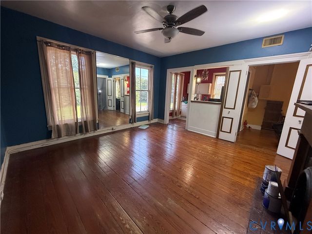 232 Grove Ave, Petersburg, VA 23803