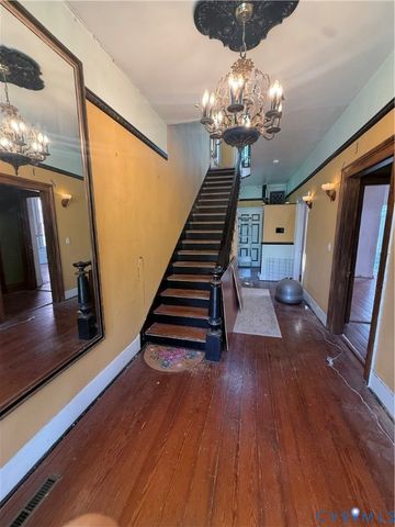 232 Grove Ave, Petersburg, VA 23803