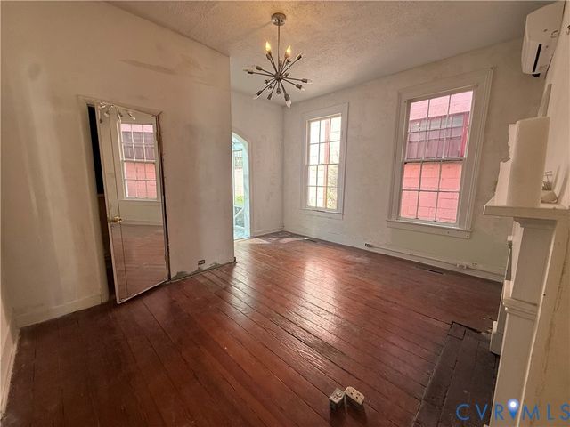 232 Grove Ave, Petersburg, VA 23803