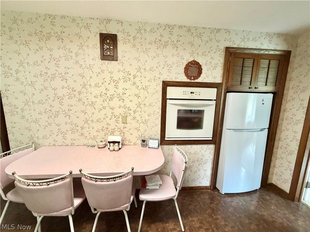207 Terry Avenue NE, Massillon, OH 44646