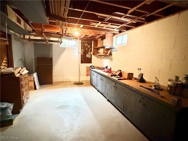 207 Terry Avenue NE, Massillon, OH 44646