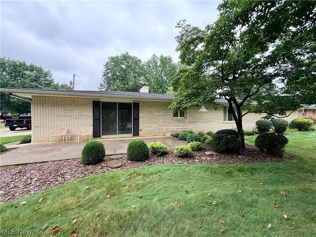 207 Terry Avenue NE, Massillon, OH 44646