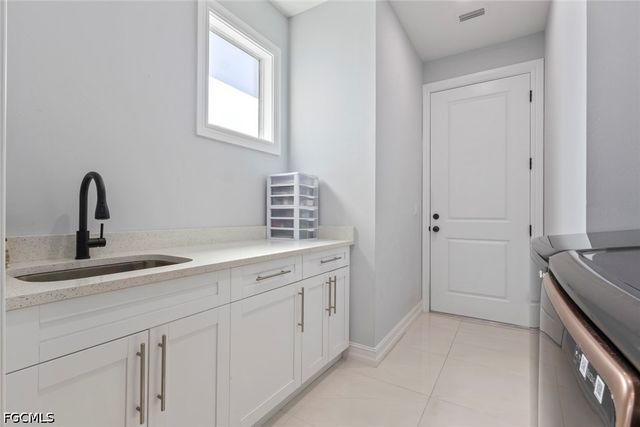 1803 NE 17th TER, Cape Coral, FL 33909