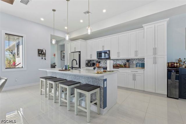 1803 NE 17th TER, Cape Coral, FL 33909