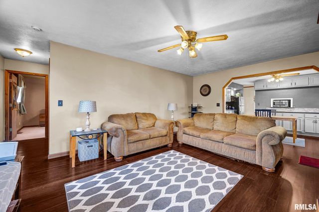 11 NEW SALEM Road, Bartonville, IL 61607