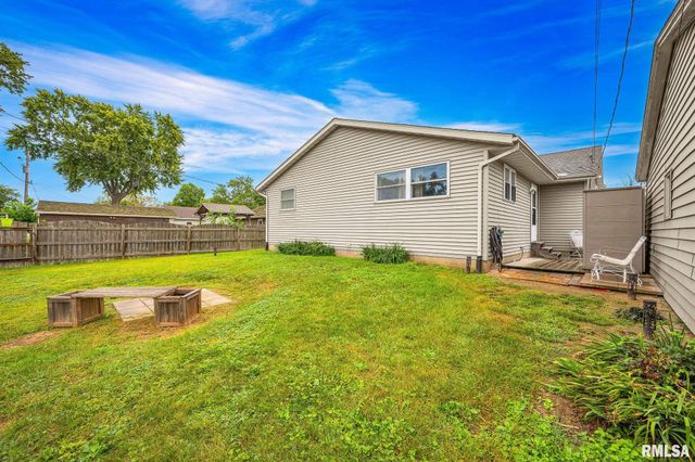11 NEW SALEM Road, Bartonville, IL 61607