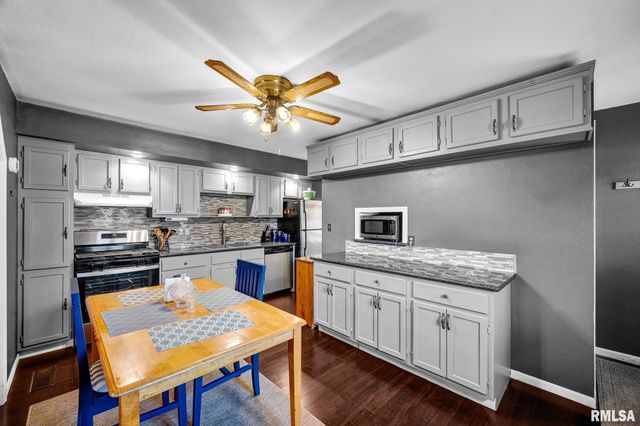 11 NEW SALEM Road, Bartonville, IL 61607
