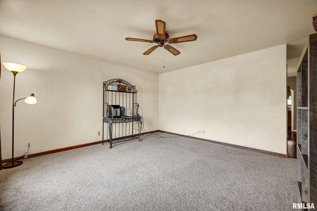 11 NEW SALEM Road, Bartonville, IL 61607