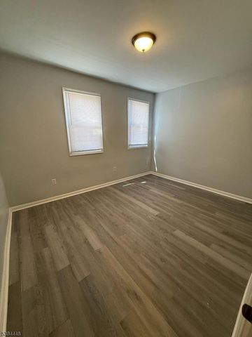 82 Belmont, Paterson City, NJ 07522