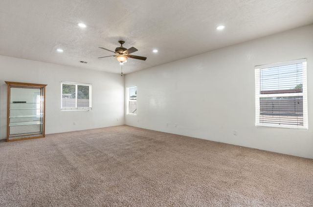 2842 La Fonda Drive SW, Albuquerque, NM 87105