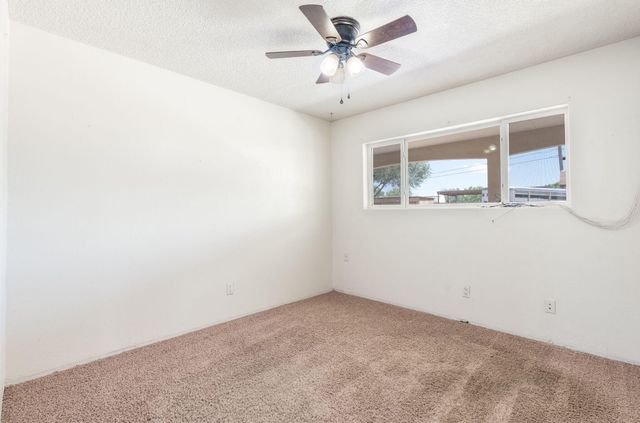 2842 La Fonda Drive SW, Albuquerque, NM 87105