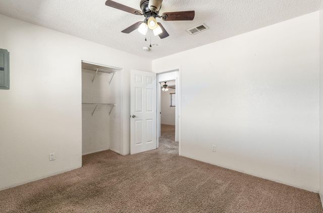 2842 La Fonda Drive SW, Albuquerque, NM 87105