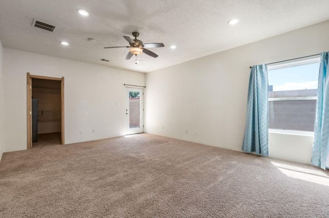 2842 La Fonda Drive SW, Albuquerque, NM 87105
