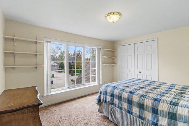 273 Eckford Drive, Troy, MI 48085