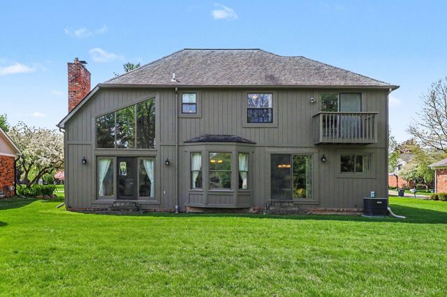 273 Eckford Drive, Troy, MI 48085