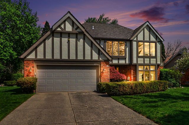 273 Eckford Drive, Troy, MI 48085