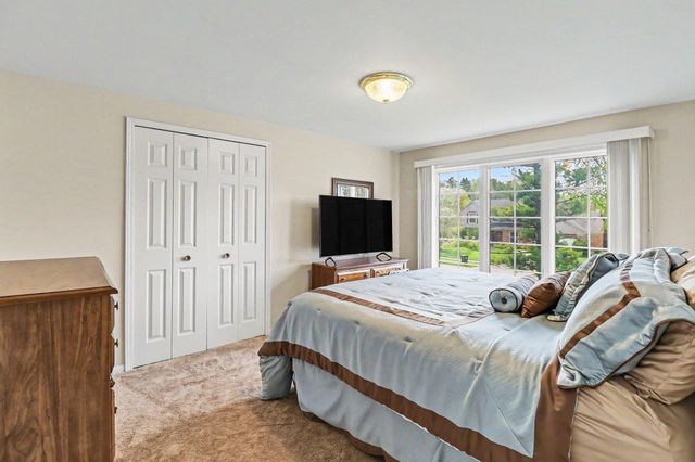 273 Eckford Drive, Troy, MI 48085