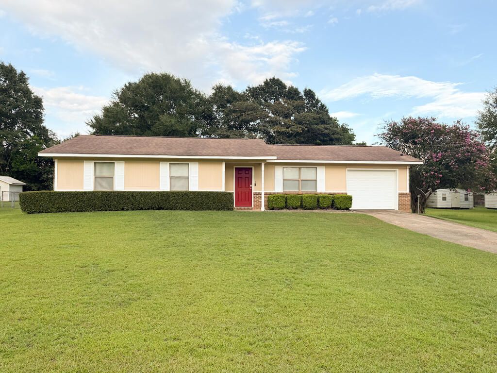 2916 Lonsdale Drive, Dothan, AL 36303