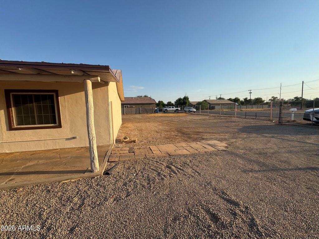 4027 W CAMELBACK Road W, Phoenix, AZ 85019 — photo 3