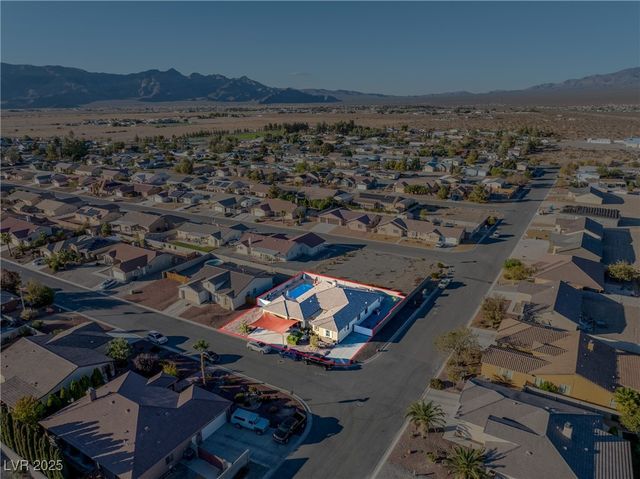 690 Mazelle Lane, Pahrump, NV 89060