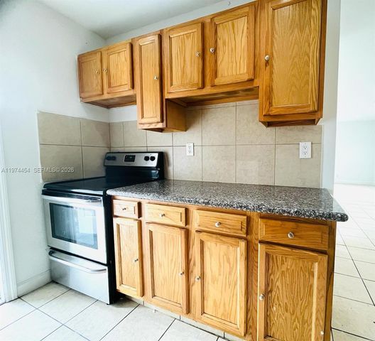 608 SW 16th Ave A, Fort Lauderdale, FL 33312