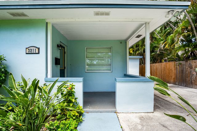 3211 Poinsettia Avenue, West Palm Beach, FL 33407