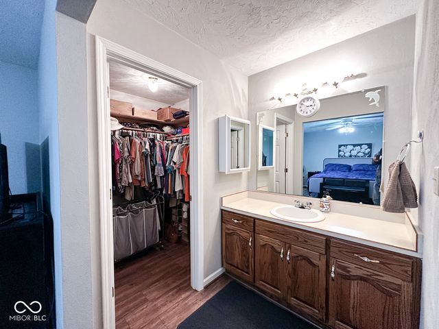 604 N Buckingham Court, Anderson, IN 46013