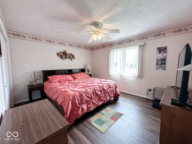 604 N Buckingham Court, Anderson, IN 46013