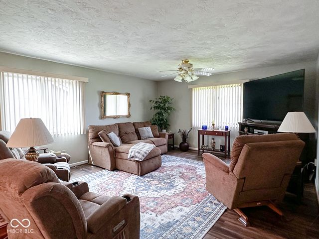 604 N Buckingham Court, Anderson, IN 46013
