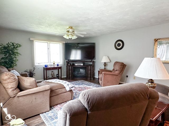 604 N Buckingham Court, Anderson, IN 46013