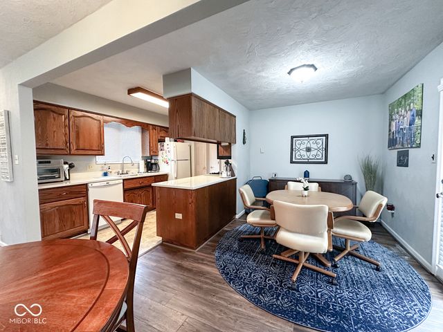 604 N Buckingham Court, Anderson, IN 46013