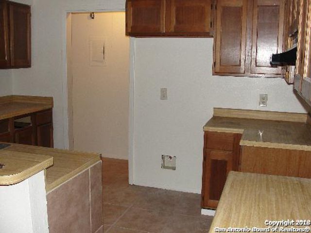 4710 OAKFIELD WAY, San Antonio, TX 78250