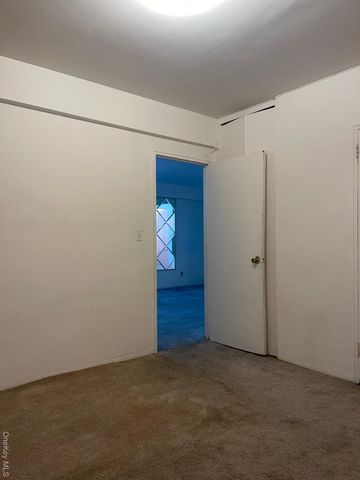 89-15 Parsons Boulevard 3L, Jamaica, NY 11432