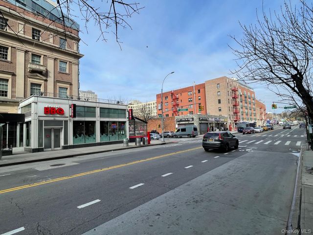 89-15 Parsons Boulevard 3L, Jamaica, NY 11432
