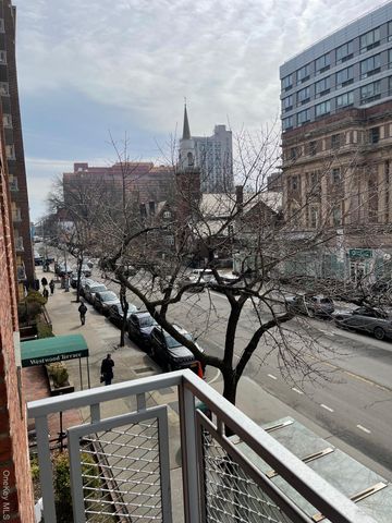 89-15 Parsons Boulevard 3L, Jamaica, NY 11432
