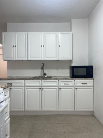 89-15 Parsons Boulevard 3L, Jamaica, NY 11432