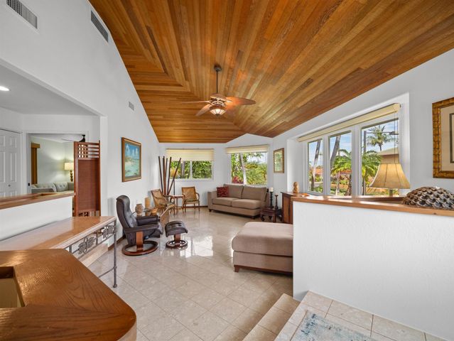 212 E Ikea Kai Pl, Kihei, HI 96753