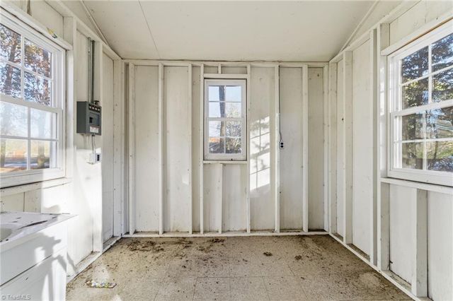 124 Ridgeway Lane, Lexington, NC 27295