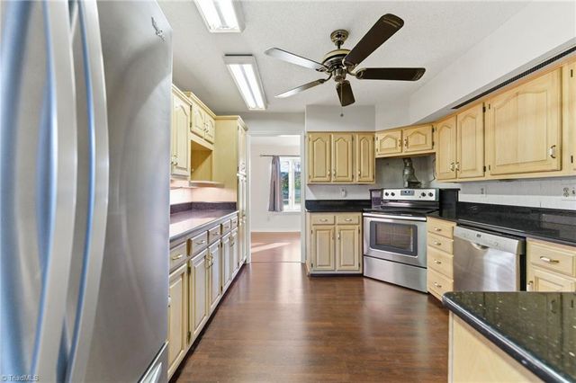 124 Ridgeway Lane, Lexington, NC 27295