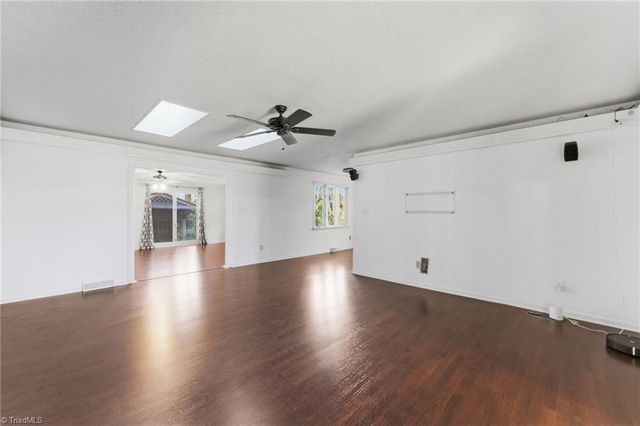 124 Ridgeway Lane, Lexington, NC 27295