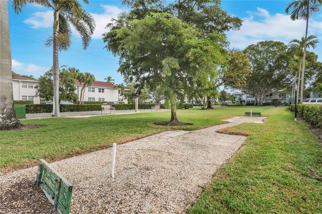 642 12th AVE S, Naples, FL 34102