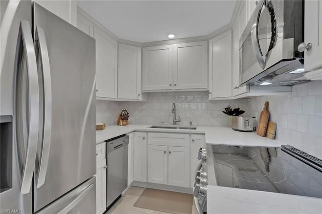 642 12th AVE S, Naples, FL 34102