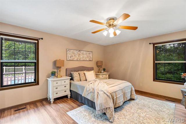 9733 Fall Ridge Trail, Sunset Hills, MO 63127