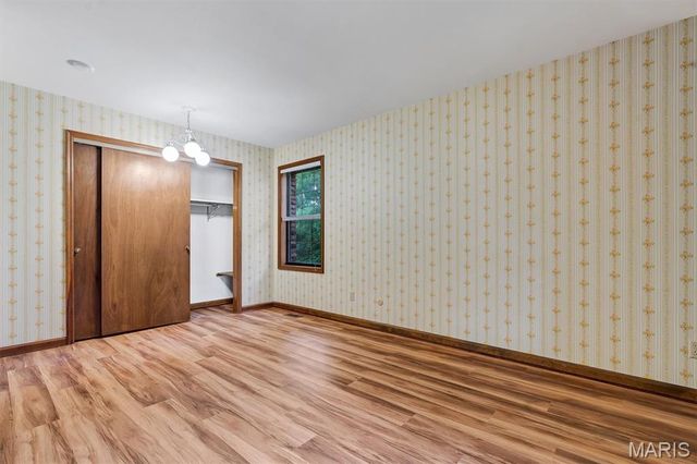 9733 Fall Ridge Trail, Sunset Hills, MO 63127